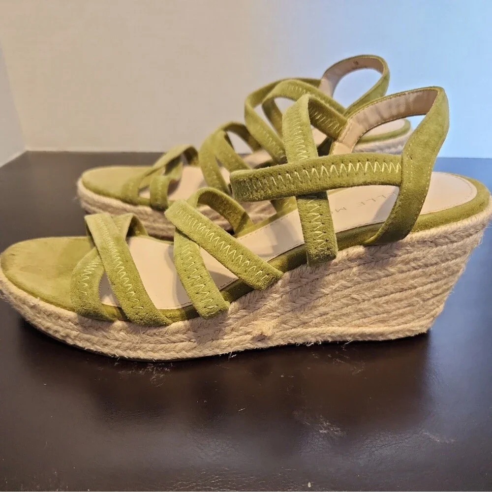 PELLE MODA kortez wedge Sandals in olive Womens Sz5